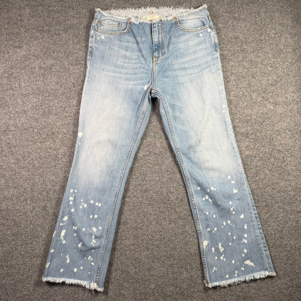 Free People Jeans Womens 26 Blue Bleach Splatter Raw Hem Straight Leg 61855
